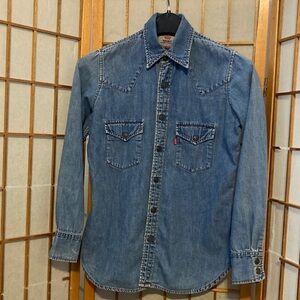 Levi's women’s Denim Western Shirt - Blue